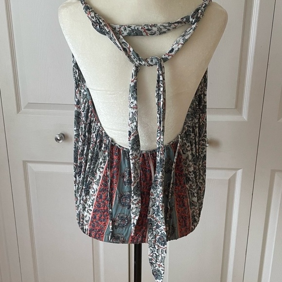 Free people cinched bottom crop top with straps. open back Size M - Picture 8 of 10